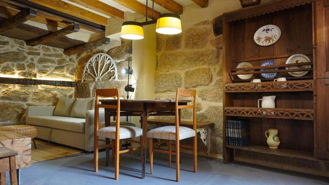 Nogueira De RamuinCasa La Trinidad - Ribeira Sacraアパートメント エクステリア 写真