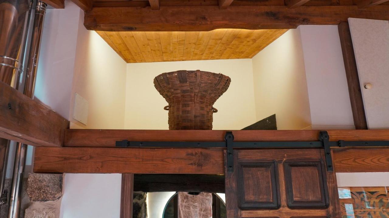 Nogueira De RamuinCasa La Trinidad - Ribeira Sacraアパートメント エクステリア 写真