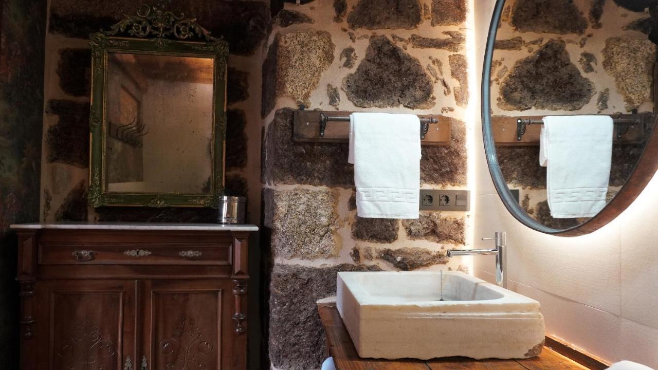 Nogueira De RamuinCasa La Trinidad - Ribeira Sacraアパートメント エクステリア 写真